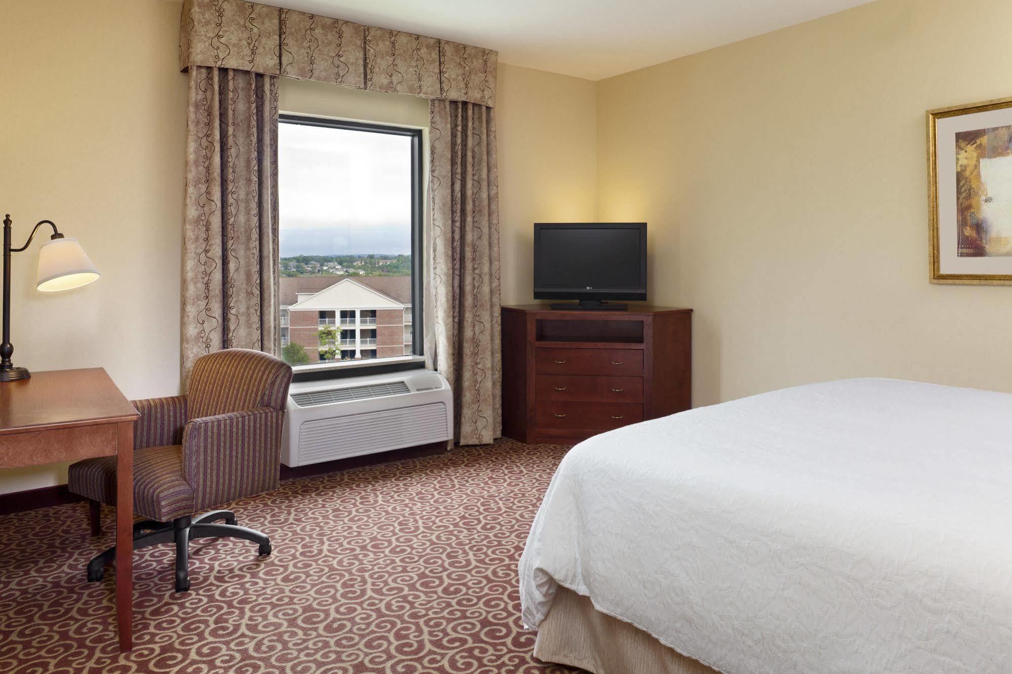 Hampton - Hills Branson