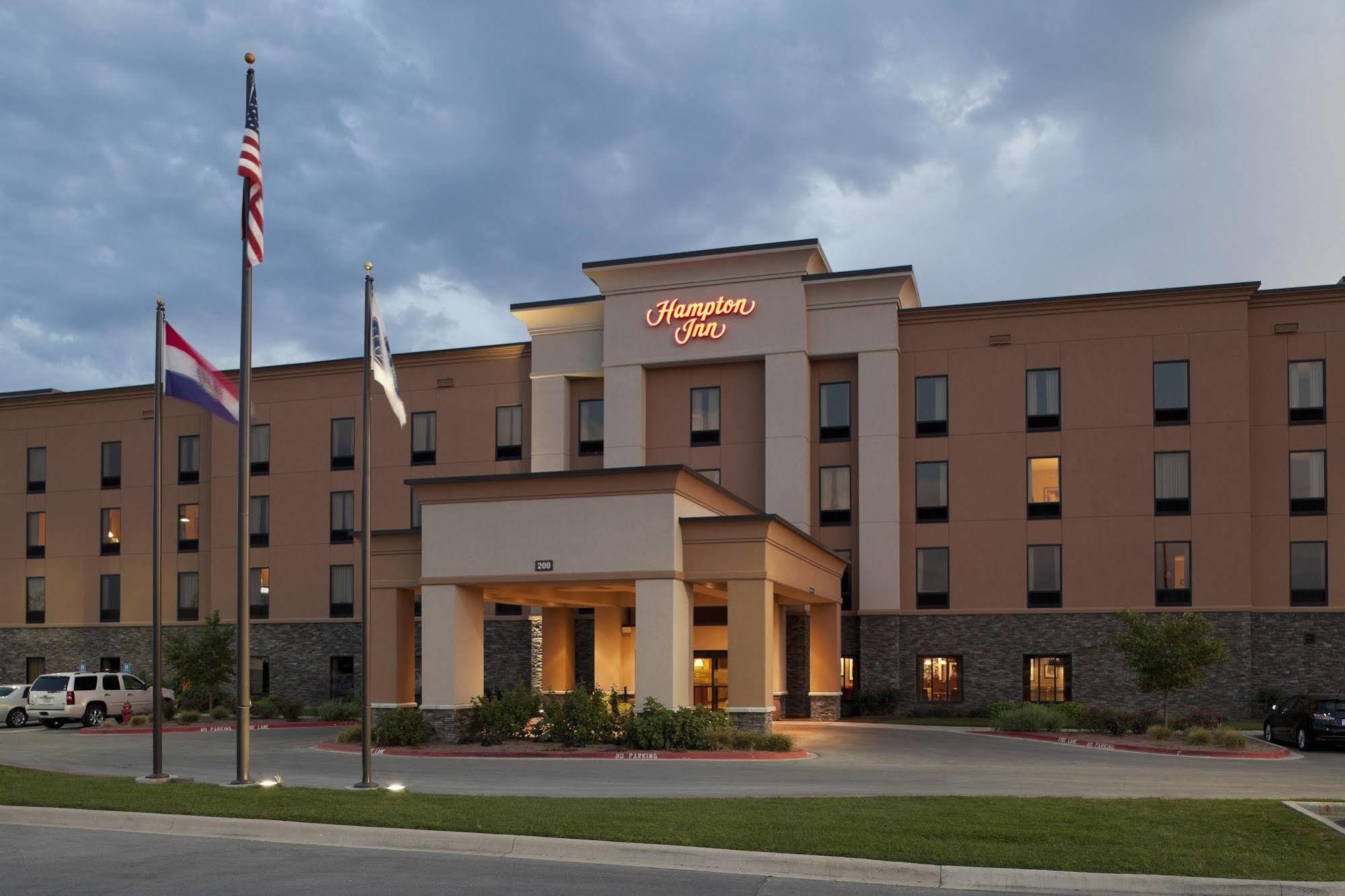 Hampton - Hills Hotel 3*