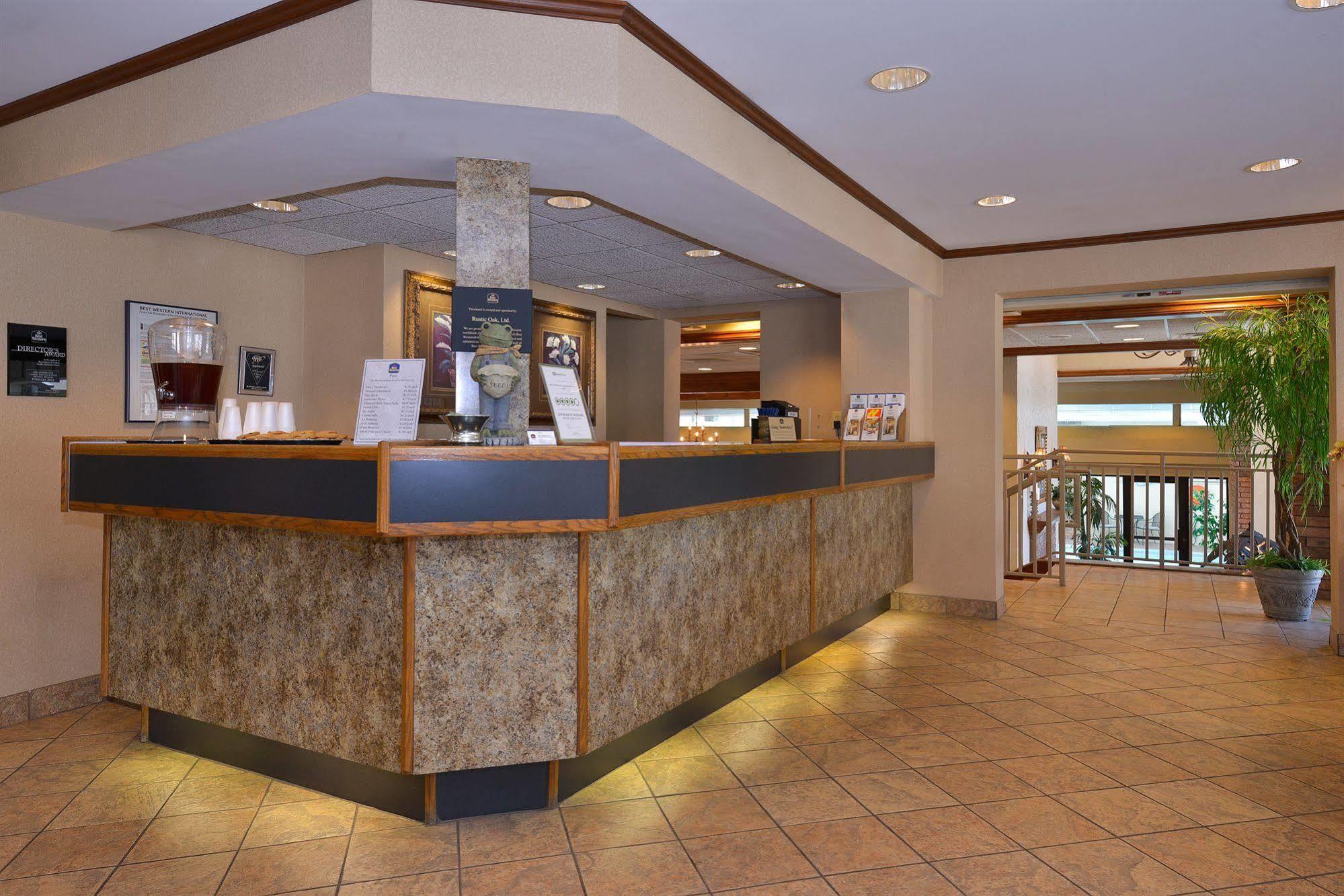 Hotel Western Landing View &