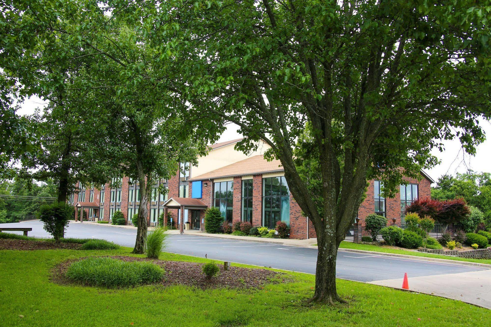 The Metropolitan Motel