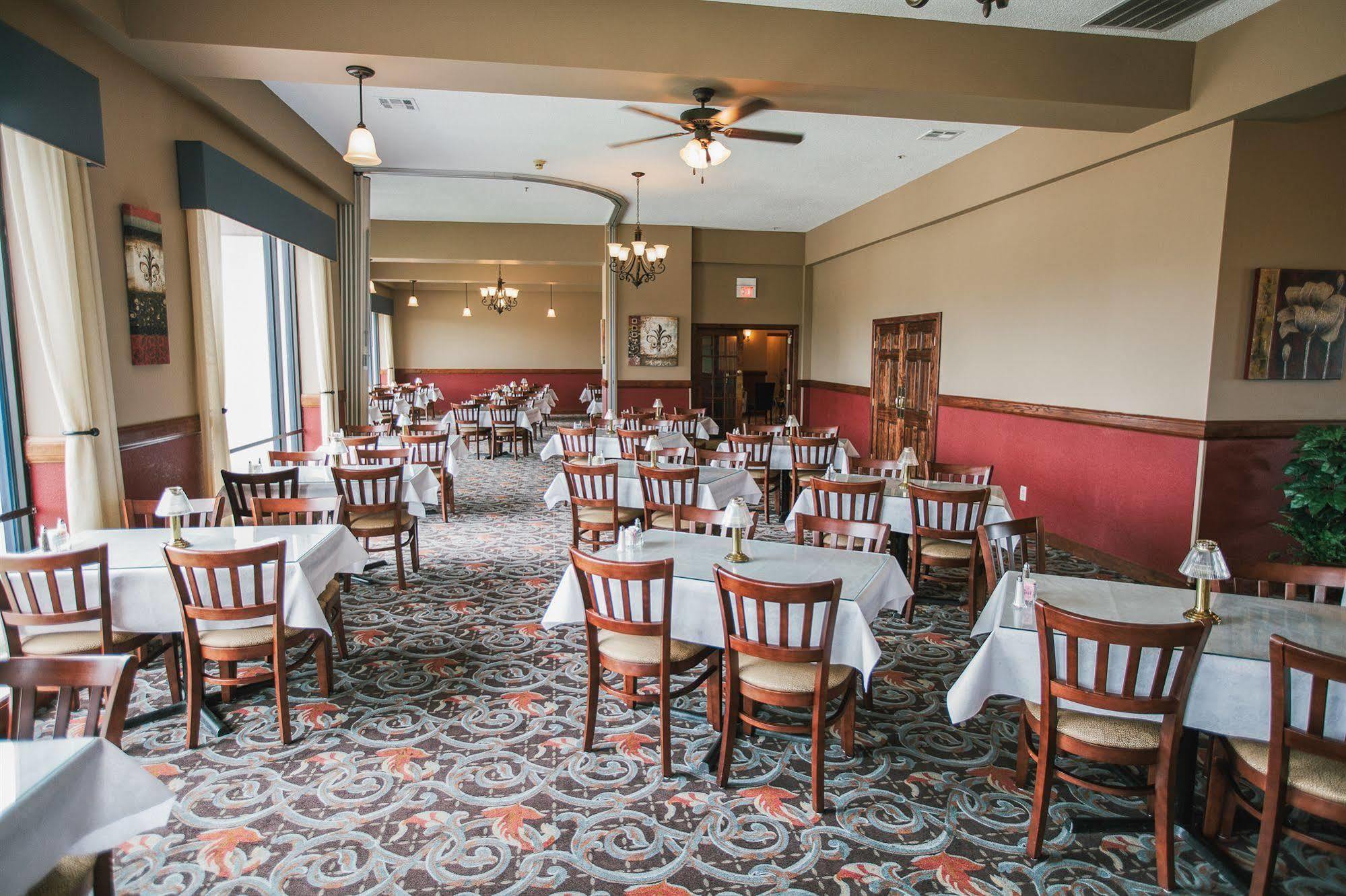 Grand Plaza