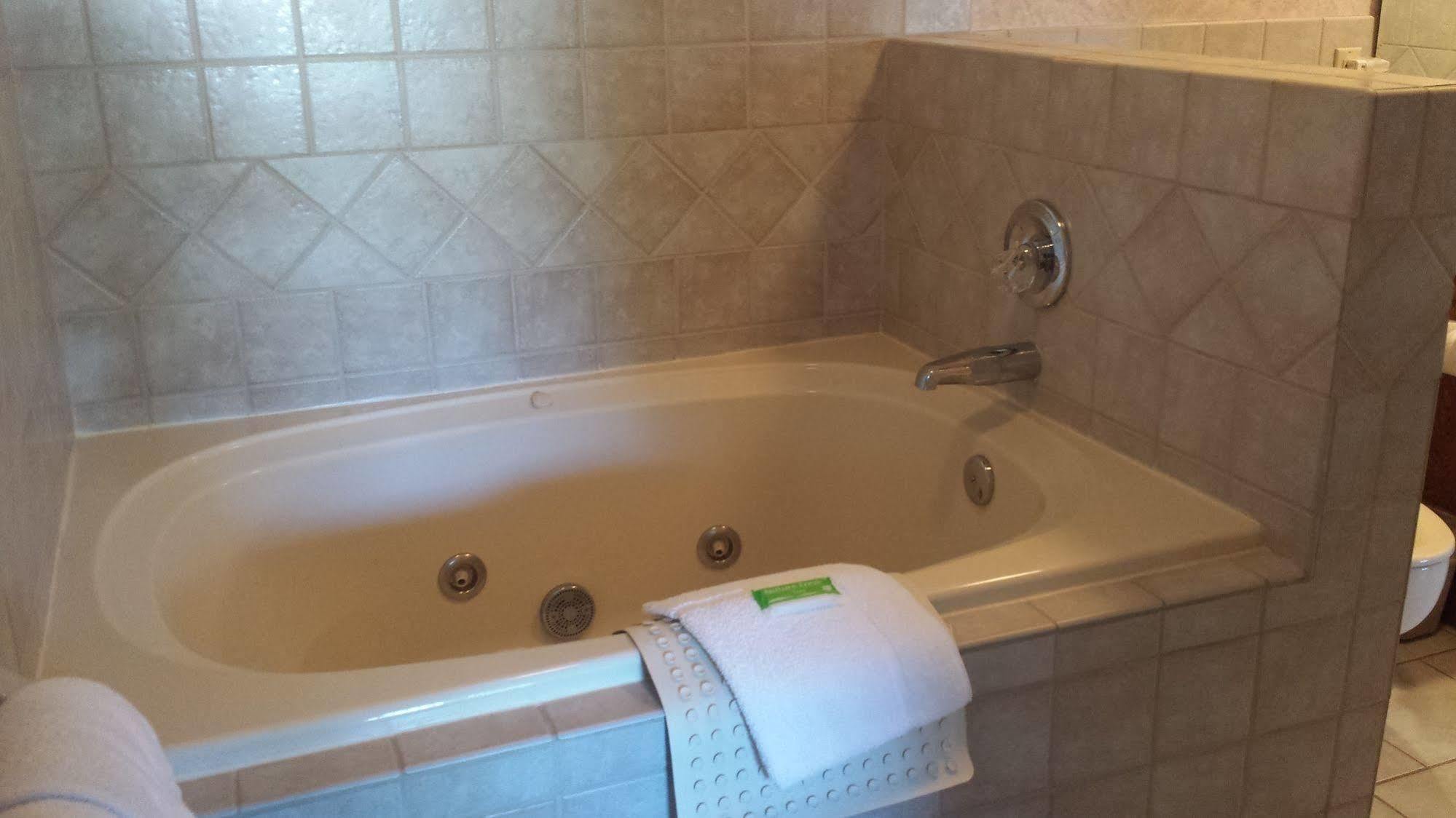 Roark Vacation 3* Branson
