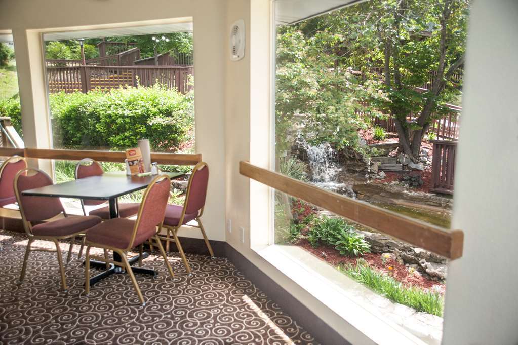 The Stone Castle & Conference Center Hotel 3*