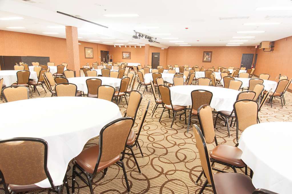 The Stone Castle & Conference Center Hotel
