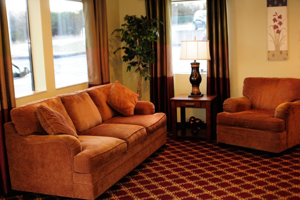 Whispering Hills 2* Branson