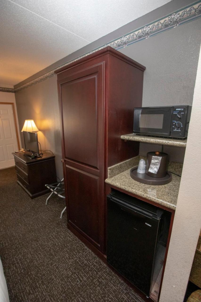 Hotel Grand Victorian Branson