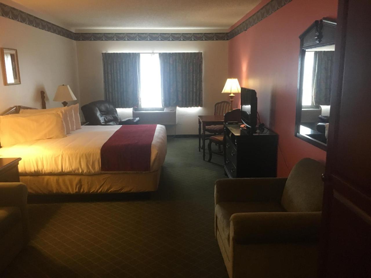 Grand Victorian Hotel 3*