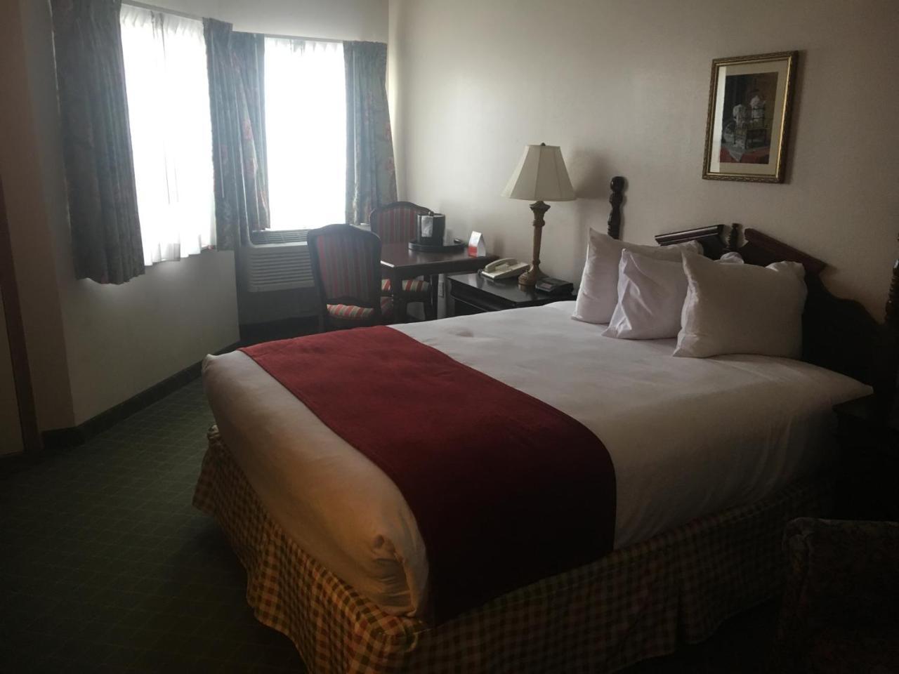 Hotel Grand Victorian 3*