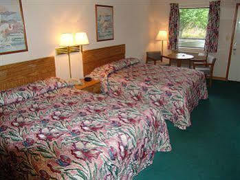 Motel Super 8 By Wyndham - Shepherd Of The Hills Exwy 2*