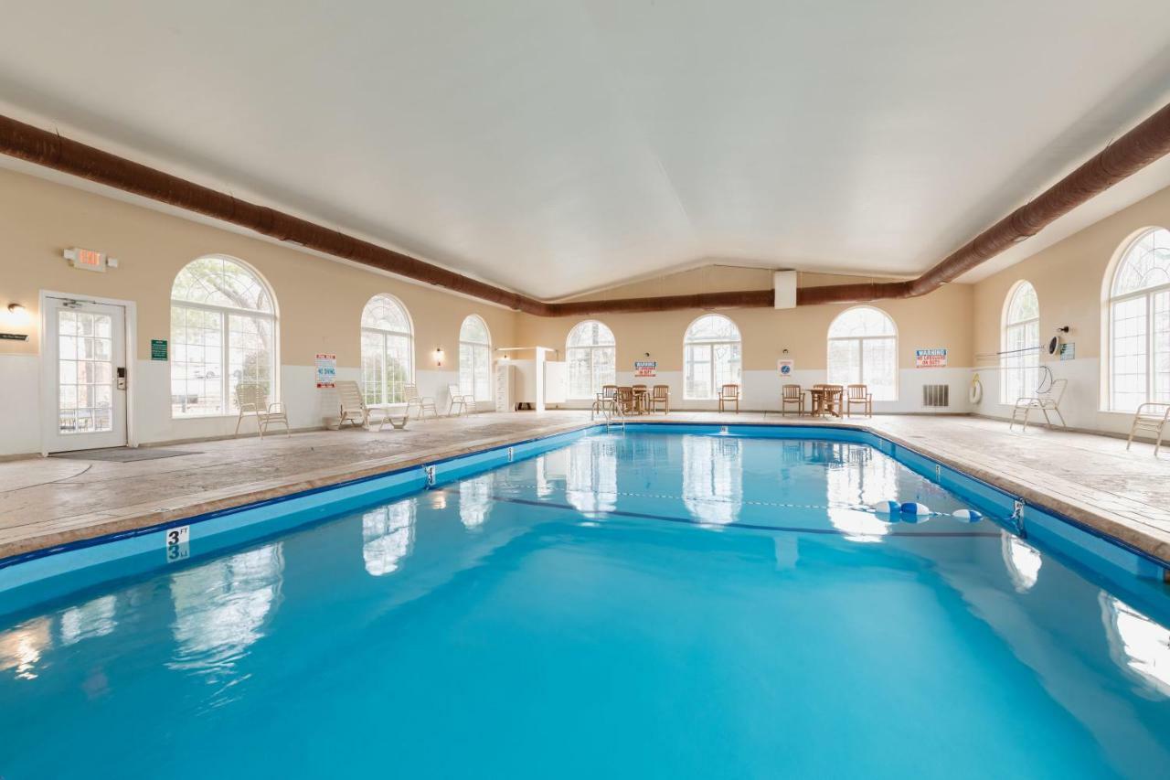 Surrey Townhomes By Capital Vacations Branson