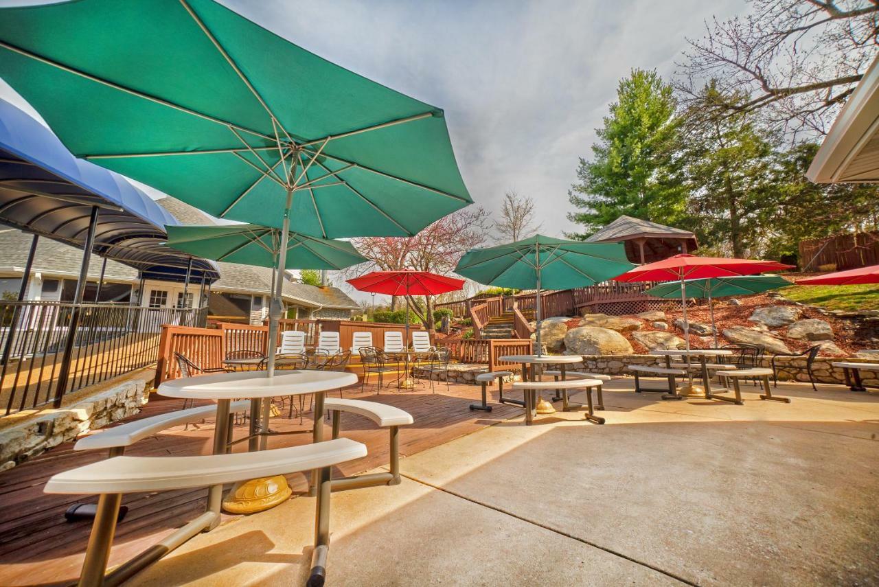 The Stone Castle & Conference Center Hotel Branson