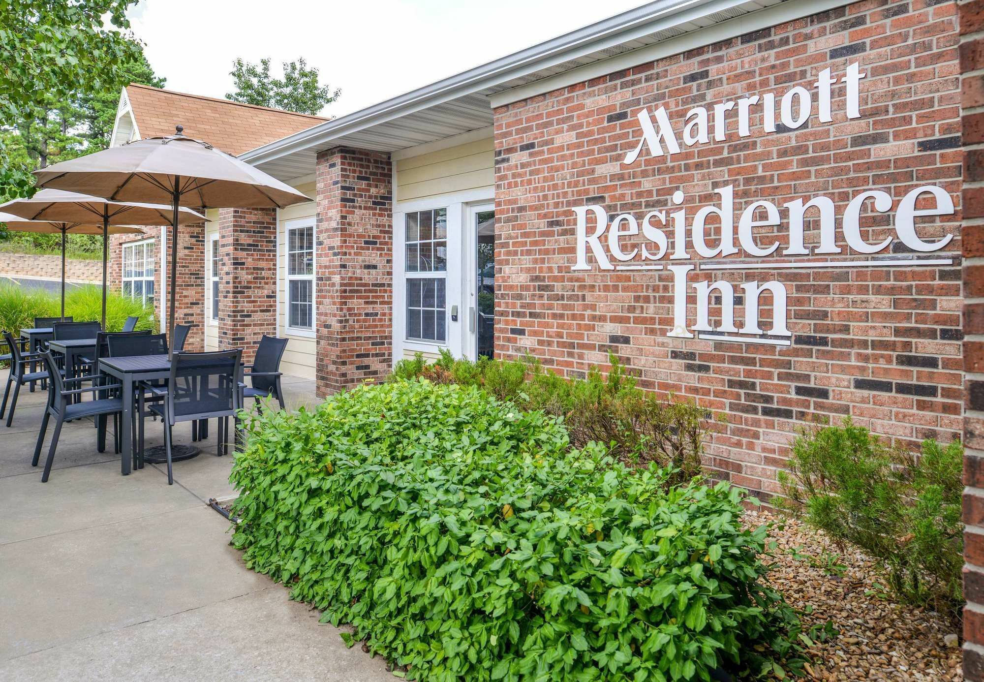 Hotel By Marriott