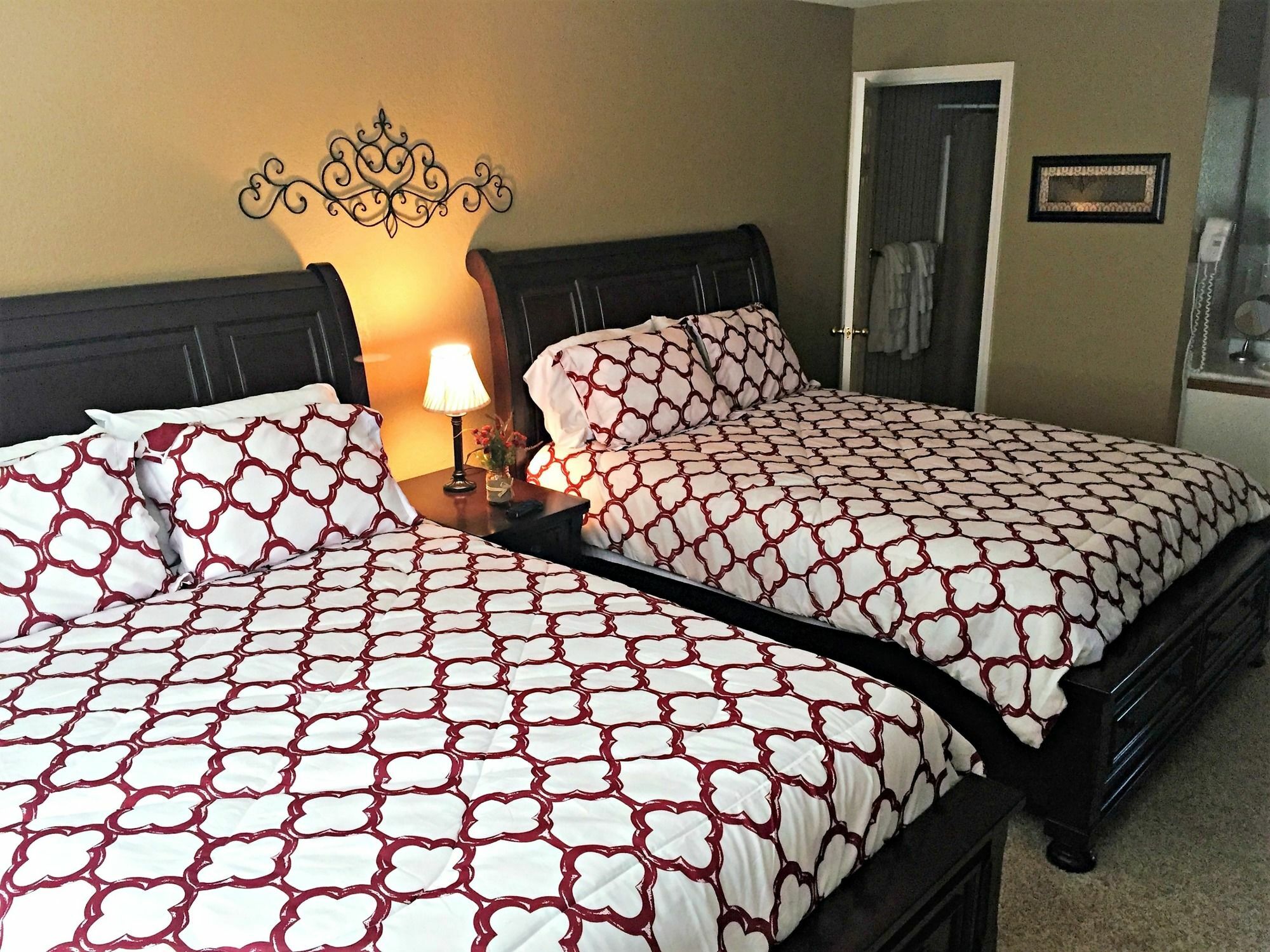 Nightly Hotel 4*