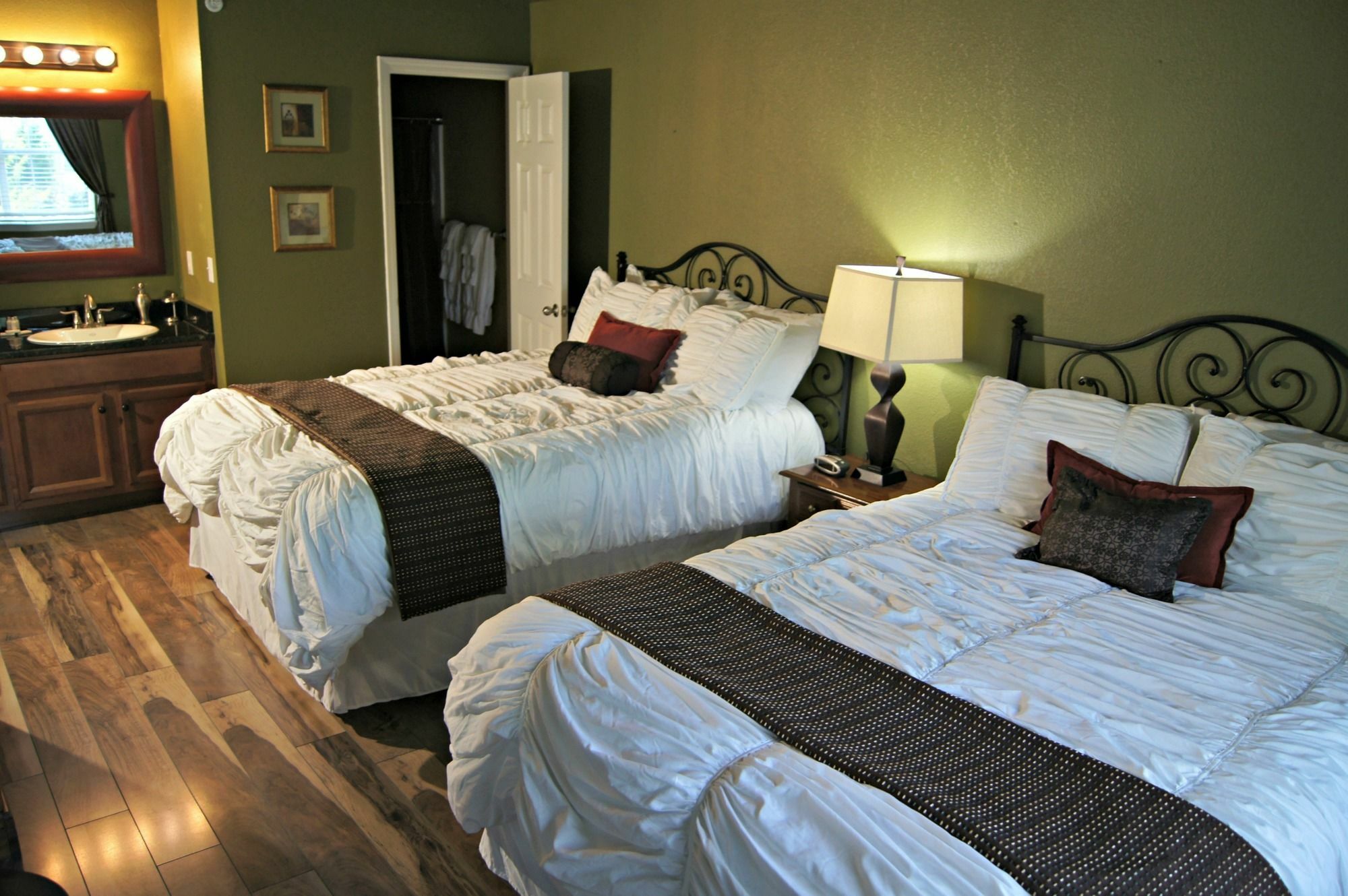 Hotel Nightly 4*