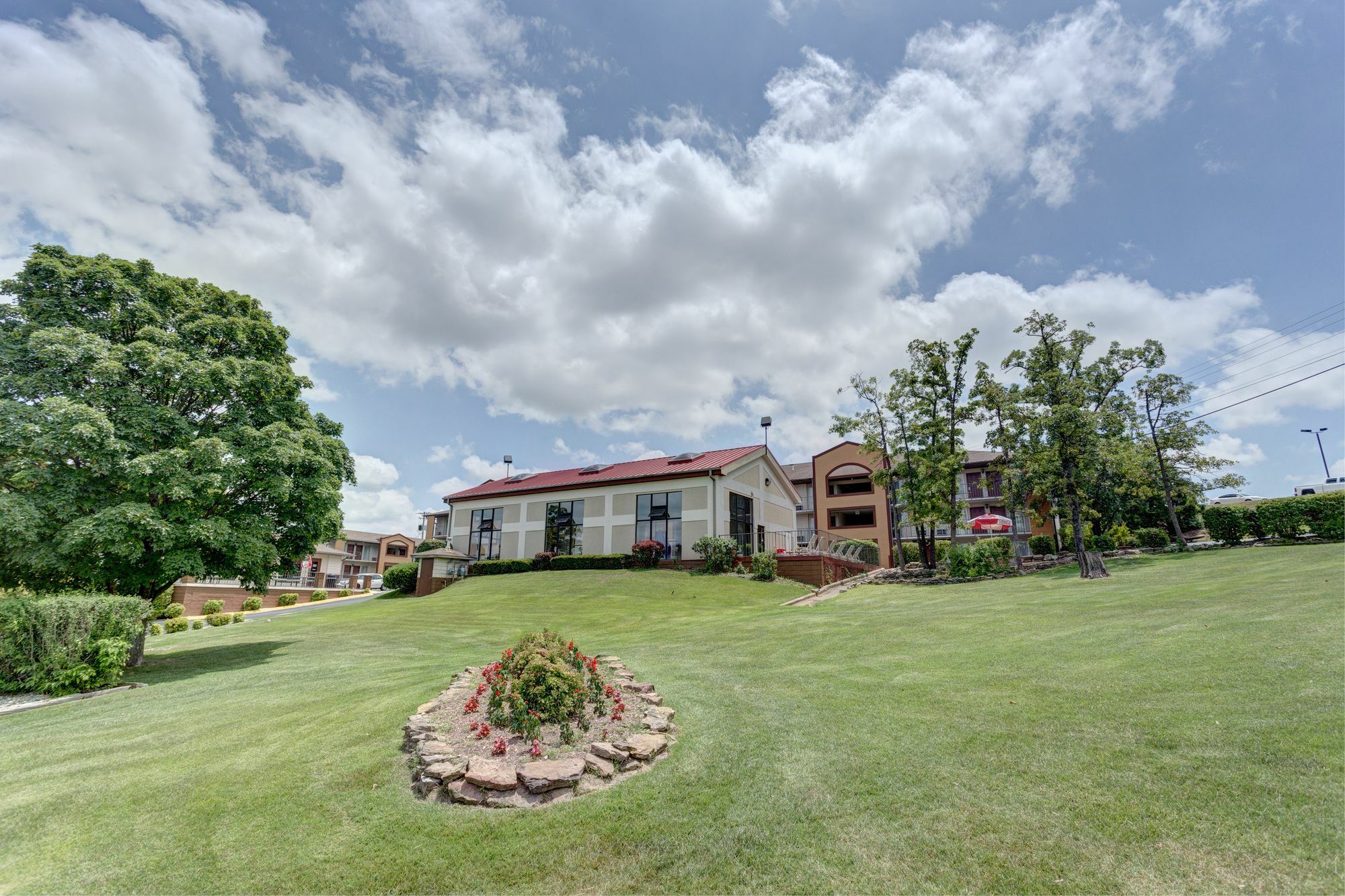 Inn Quality West 3*