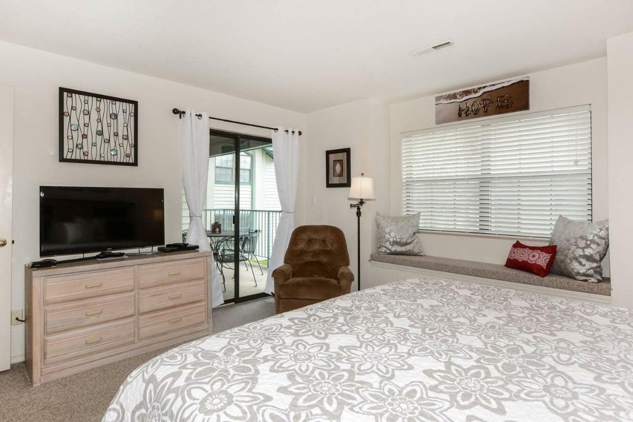 Getaway At The Greens Apartment Branson