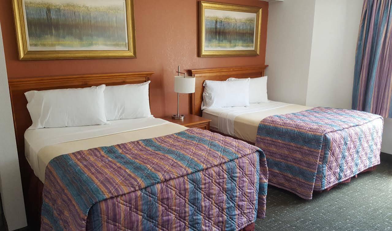 Hotel Knights At Thousand Hills Branson