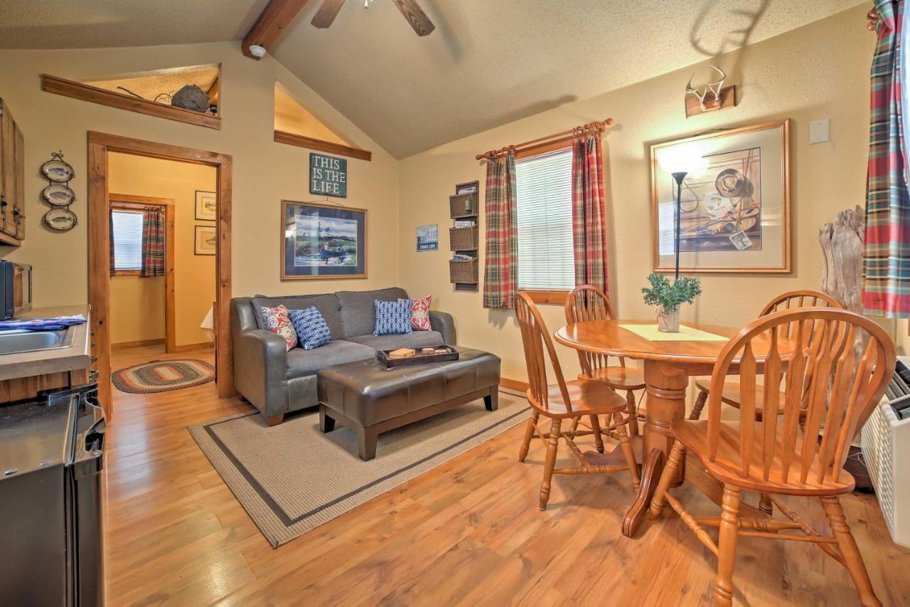 With Deck Near Table Rock Lake! * Branson