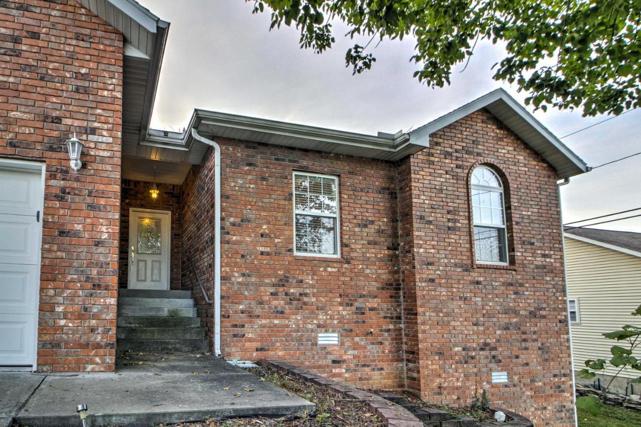 With Deck Walk To The Strip And Creek! * Branson