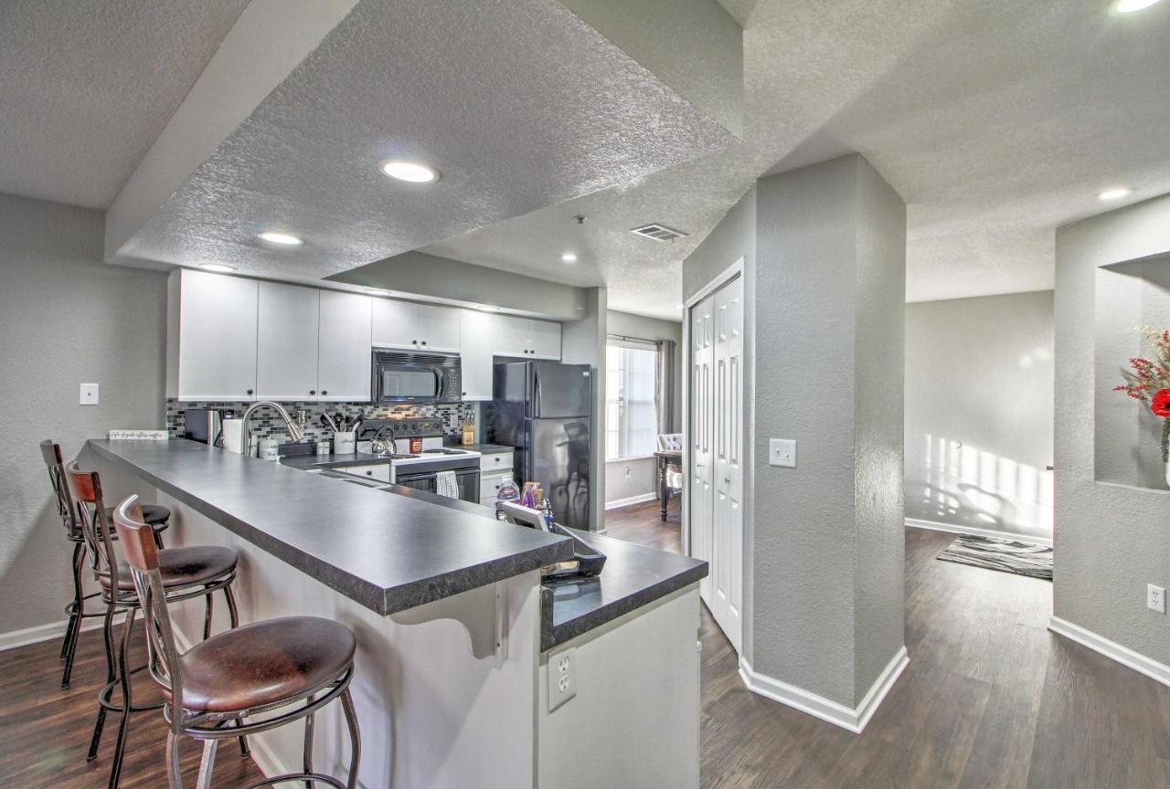 - 3 Miles To The Strip! Apartment *