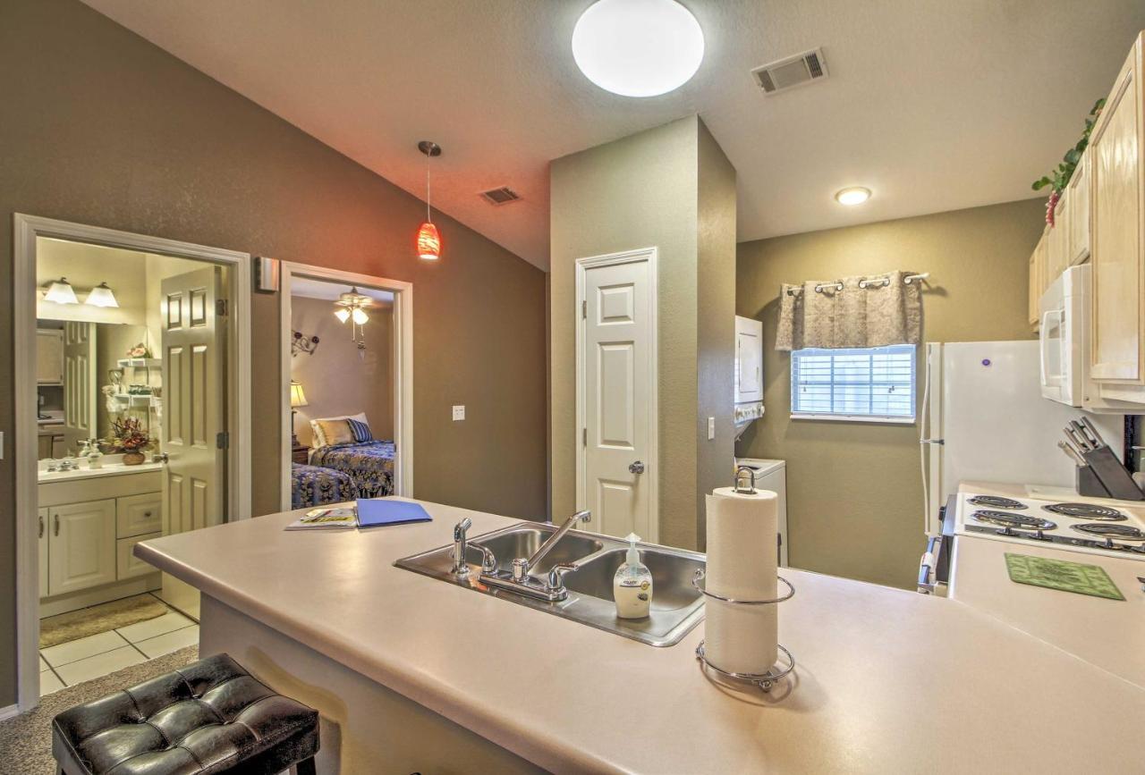 Stunning Table Rock Near Strip! Apartment *