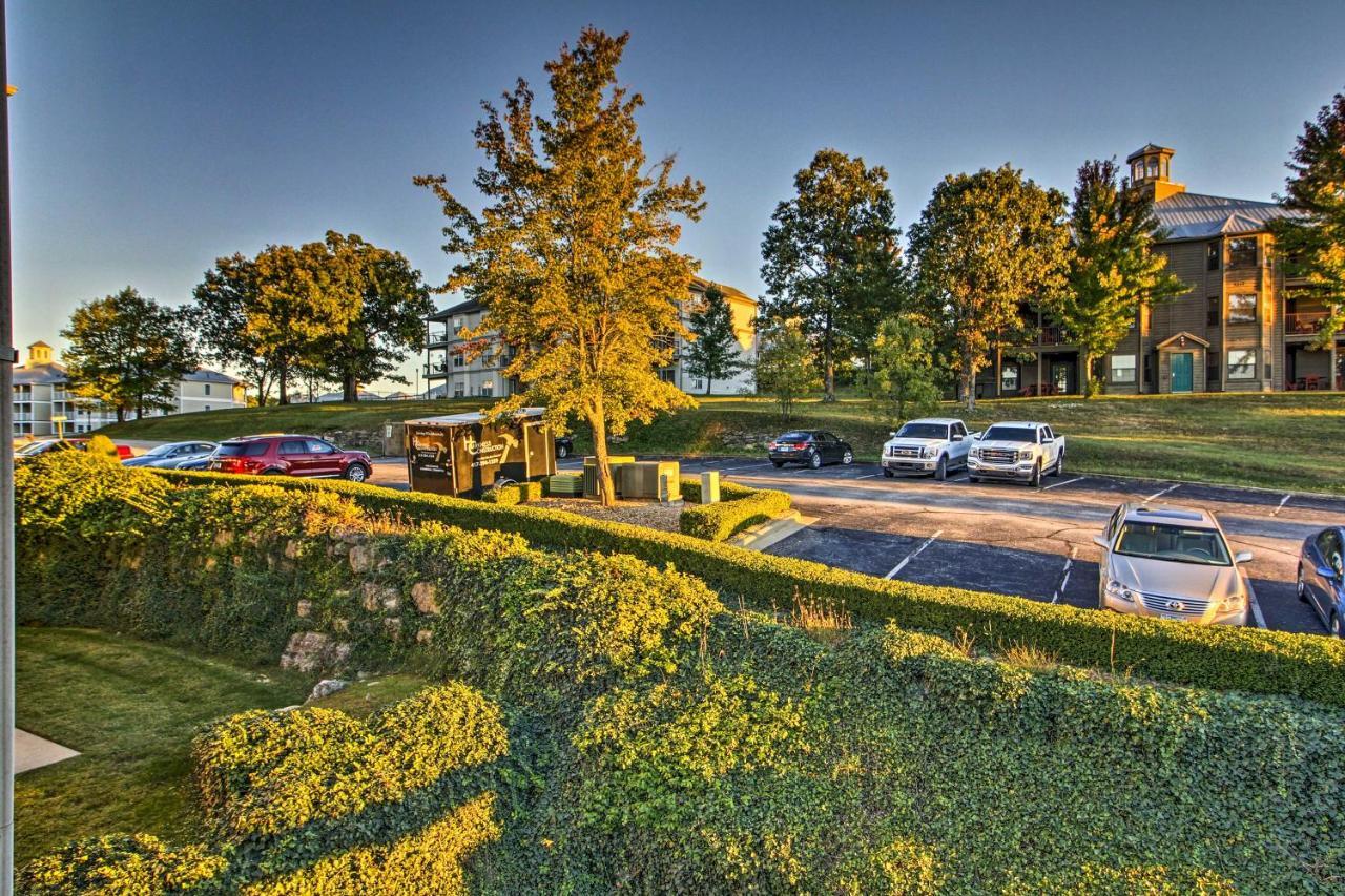 Serene Penthouse With Access And Views! Apartment Branson