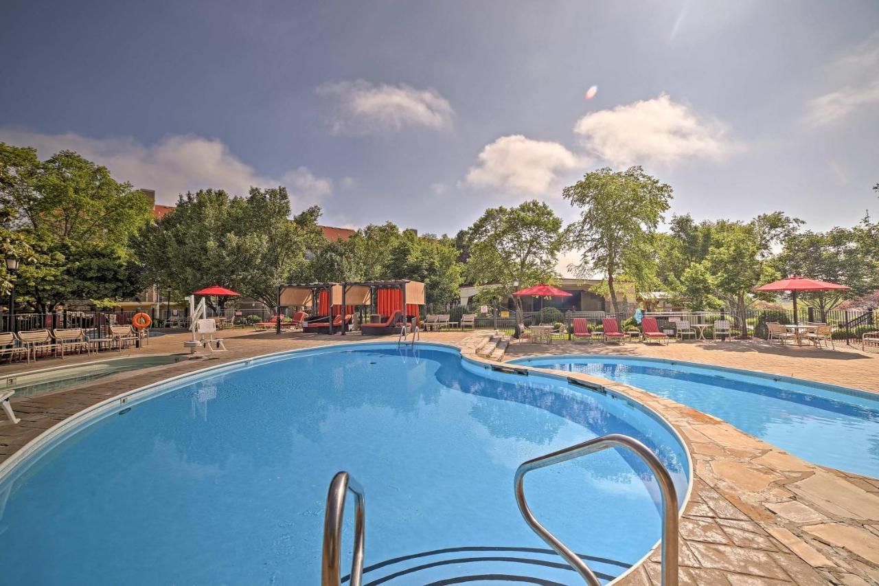 8 Mi To Silver Dollar With Pool! Apartment