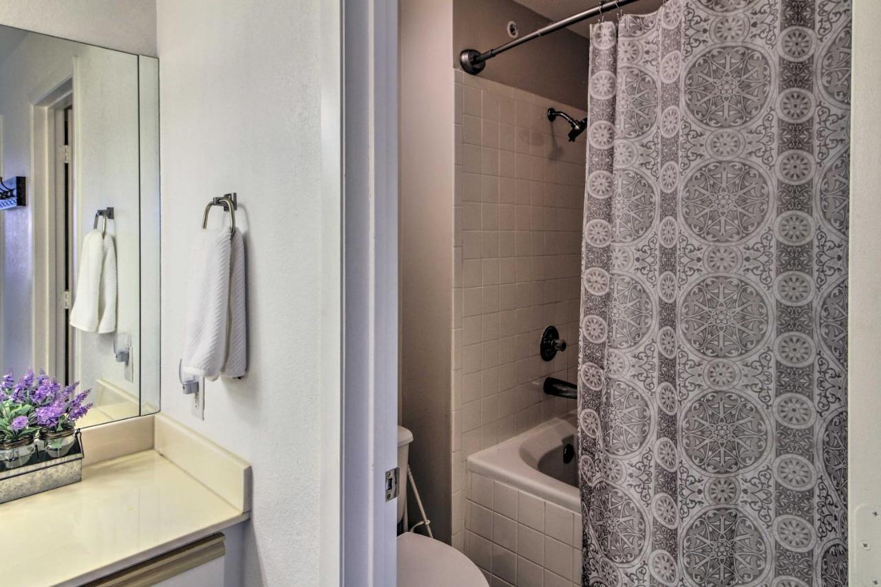 Stylish 3 Mi To Downtown Branson! * Branson