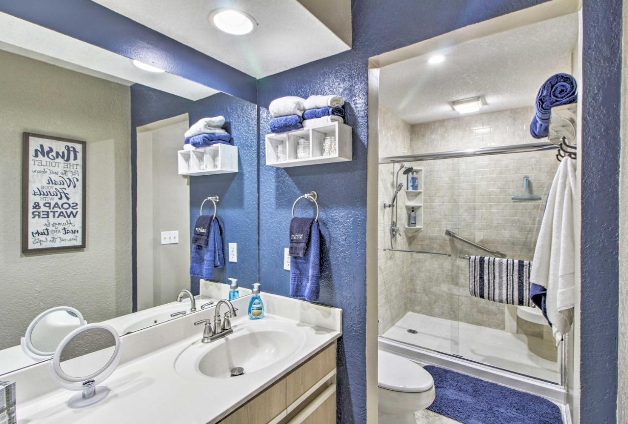 - 3 Miles To The Strip! Apartment