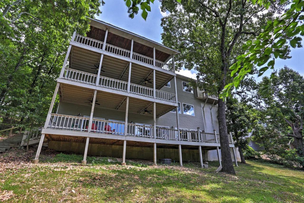 With Indoor Pool And Basketball Court! * Branson