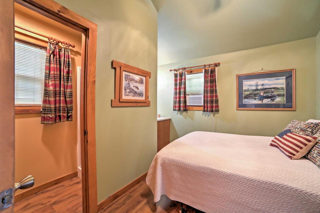 Cozy Near Table Rock Lake! Holiday home *
