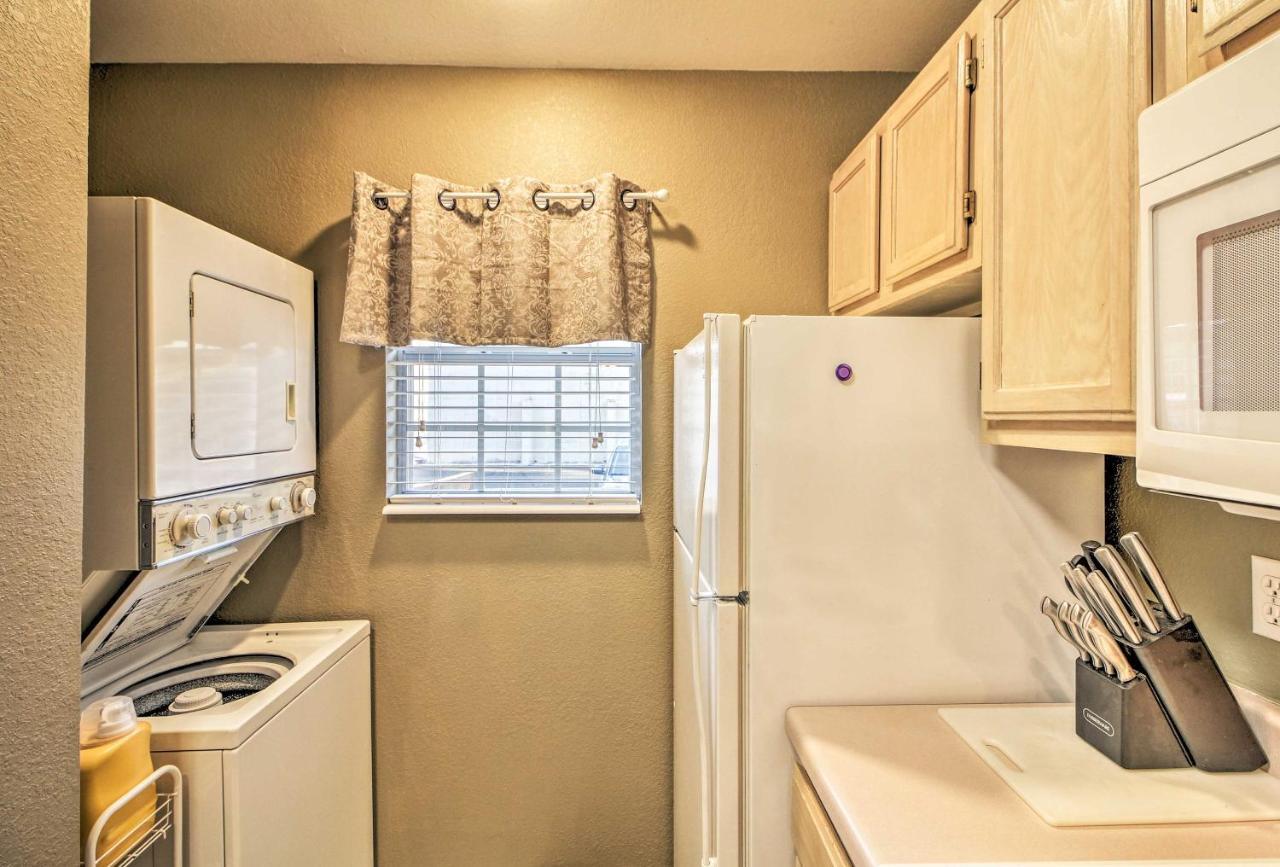 Stunning Table Rock Near Strip! Apartment Branson