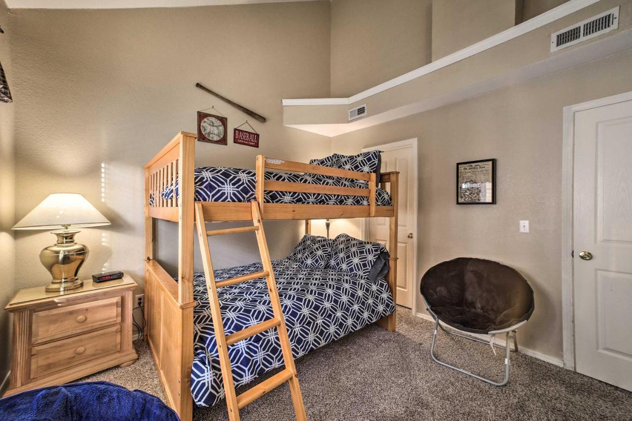 Lakefront Getaway Near Marina And Fishing! *