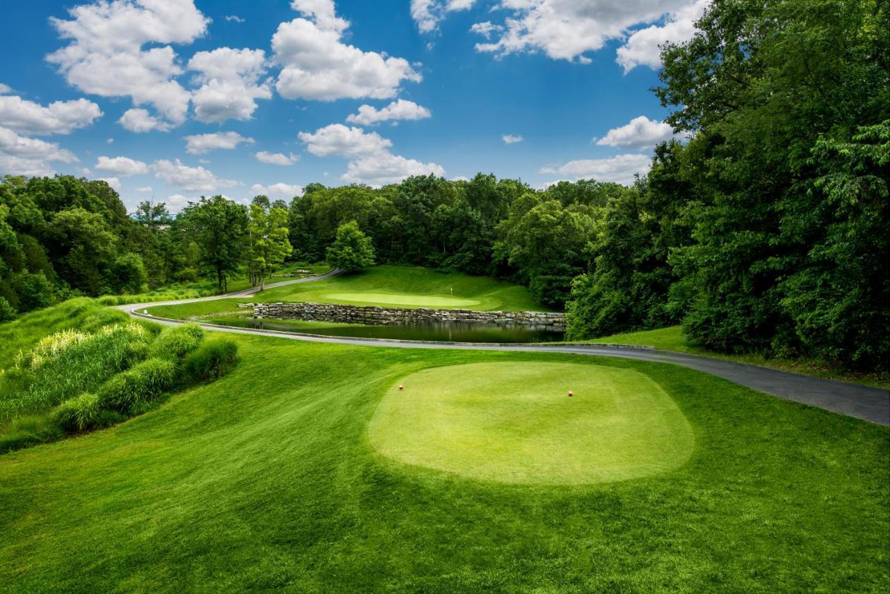 Thousand Hills Golf Resort 3*