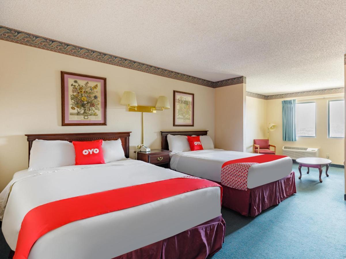 Oyo Hotel Branson Victorian Palace Hotel 2*