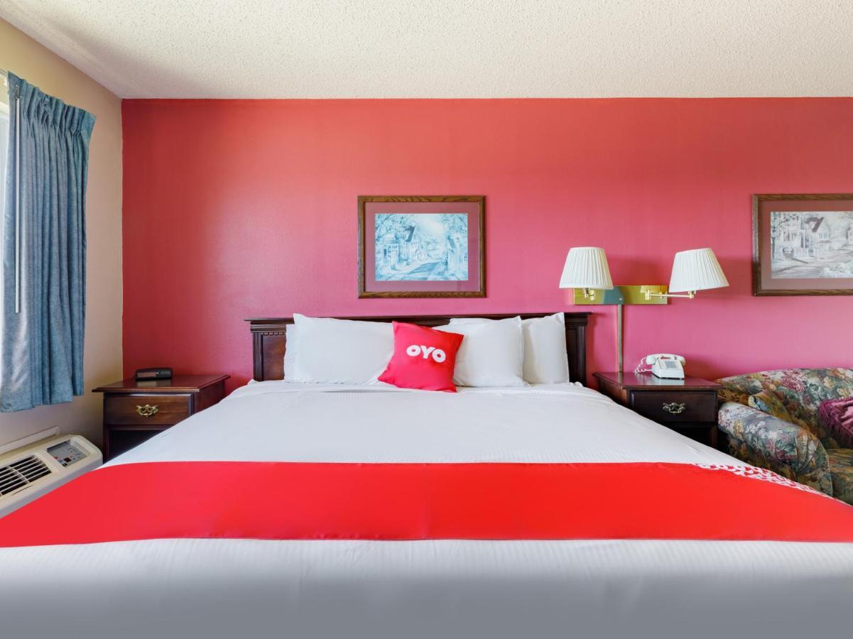 Oyo Hotel Branson Victorian Palace Hotel Branson