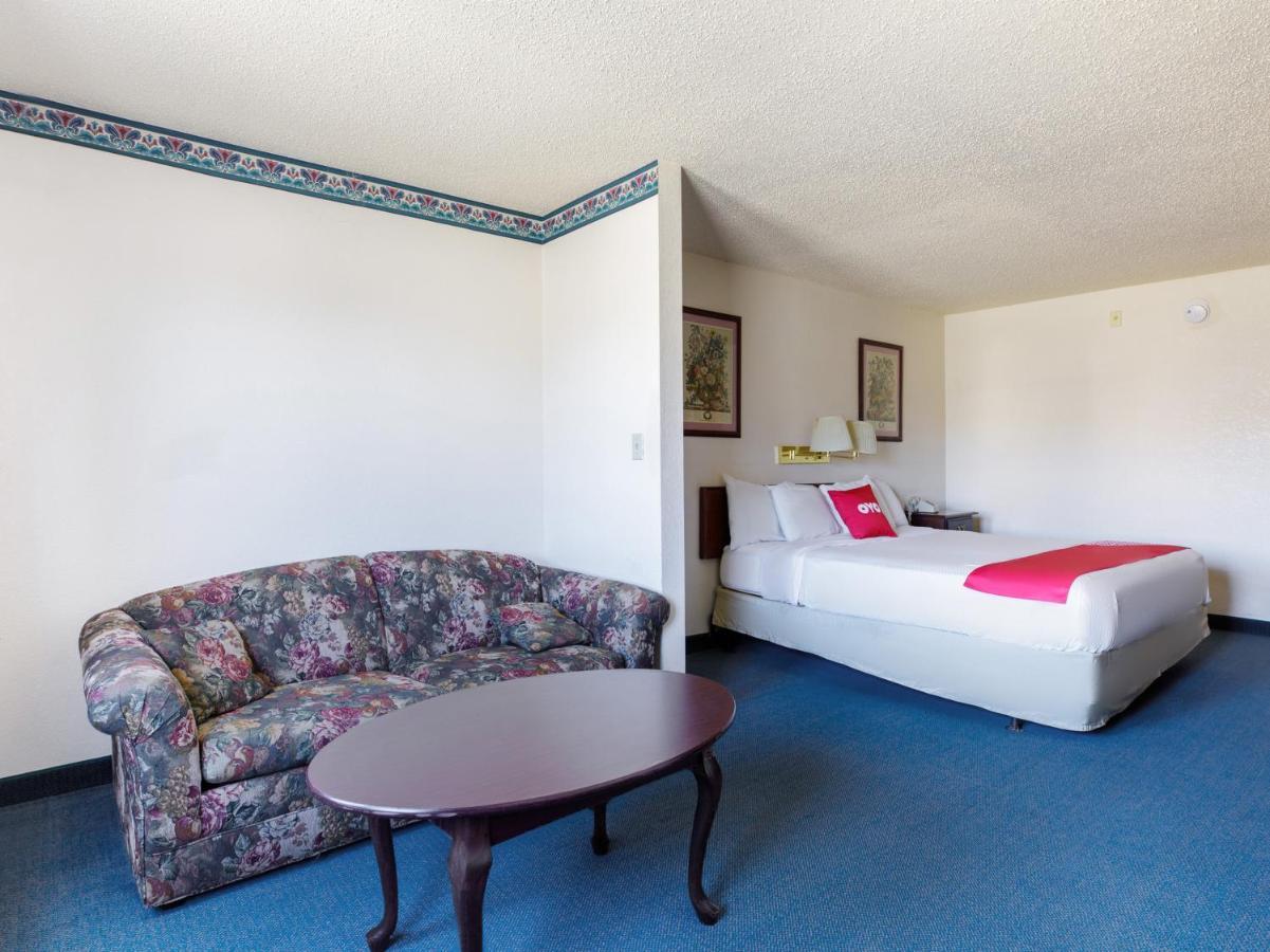 Hotel Oyo Hotel Branson Victorian Palace