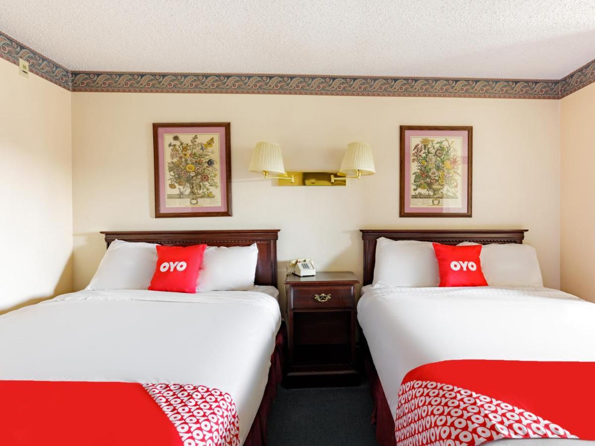 Oyo Hotel Branson Victorian Palace Branson
