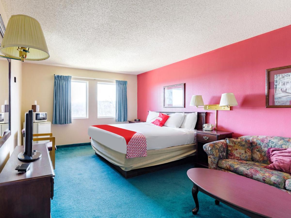 Oyo Hotel Branson Victorian Palace Hotel 2*