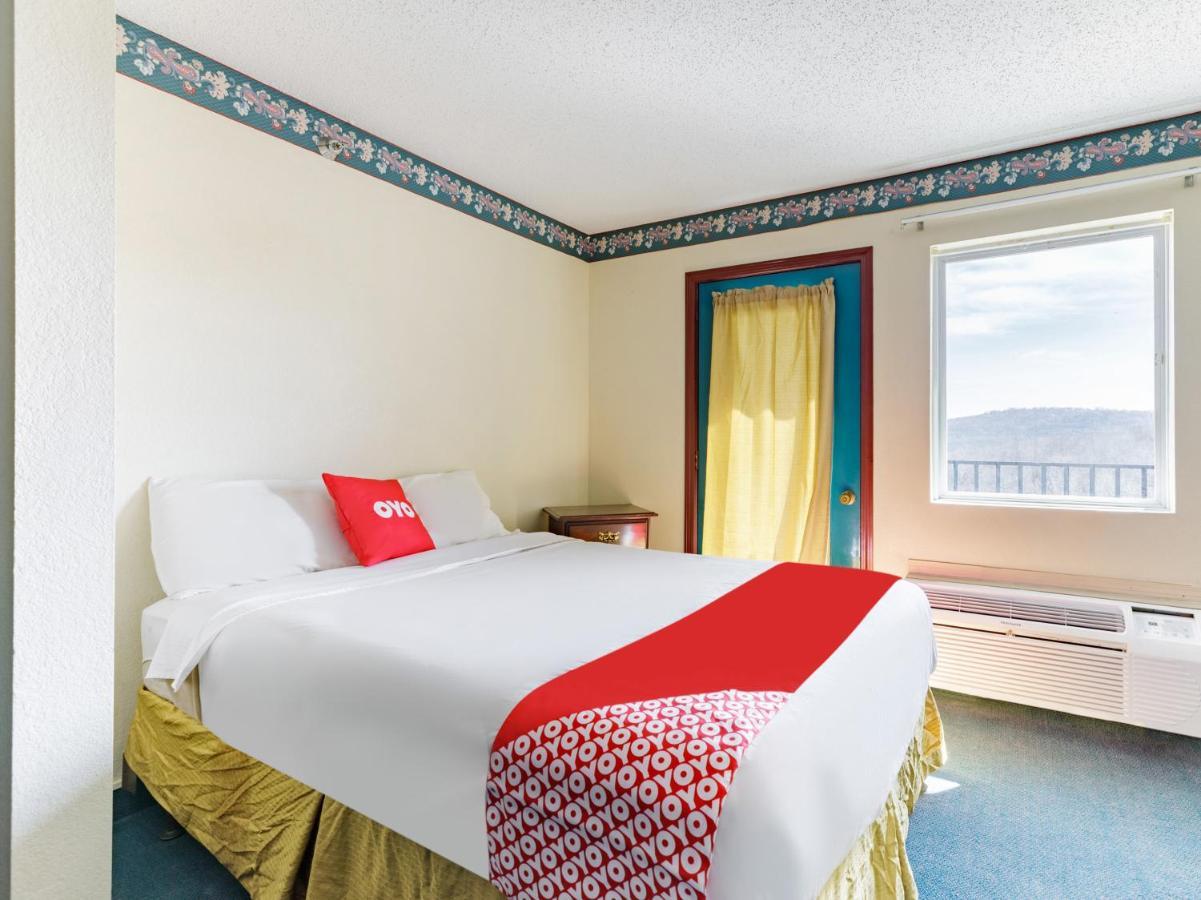 Oyo Hotel Branson Victorian Palace Hotel