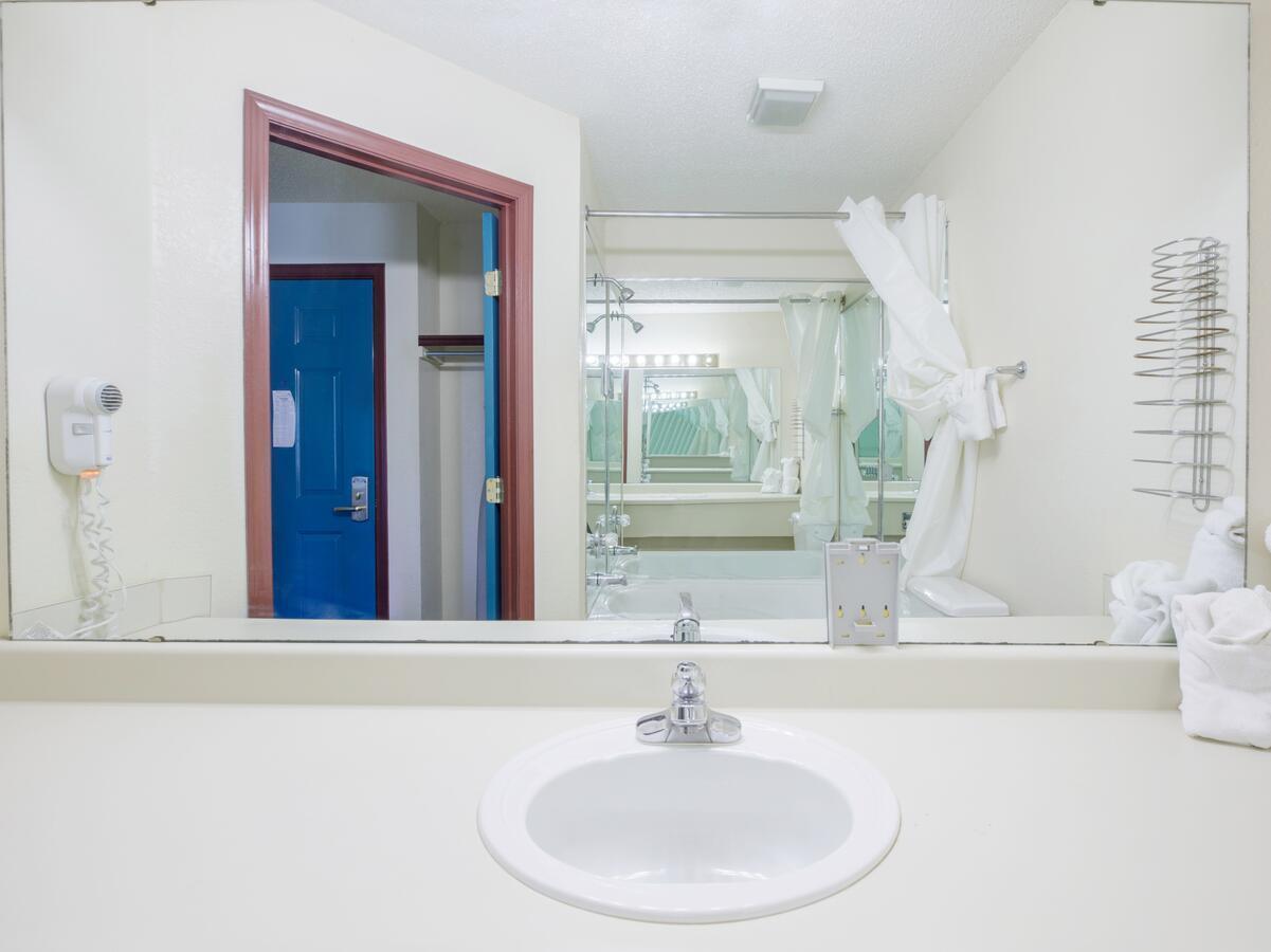 Oyo Hotel Branson Victorian Palace Hotel Branson