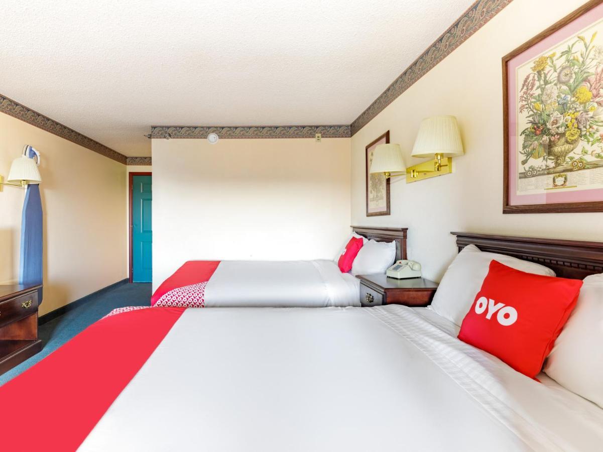 Hotel Oyo Hotel Branson Victorian Palace