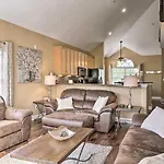 Family Condo With Pool Access, Near Table Rock Lake!