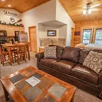 Cabins At Grand Mountain