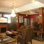 Boxcar Willie Inn