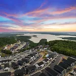 Cm132-6 -Summer Breeze- Sleeps 17 Home
