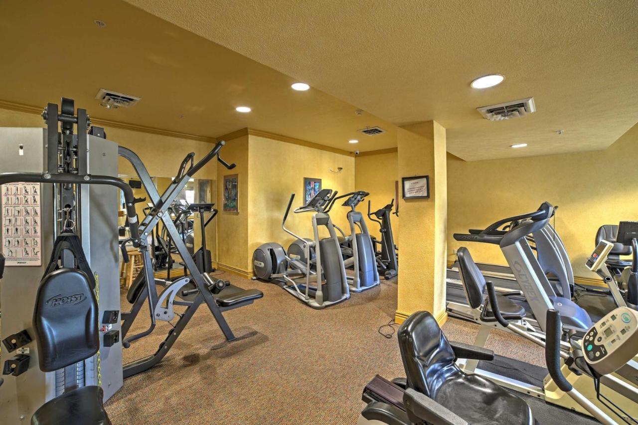 With Pool Access, Walk To Fishing * Branson