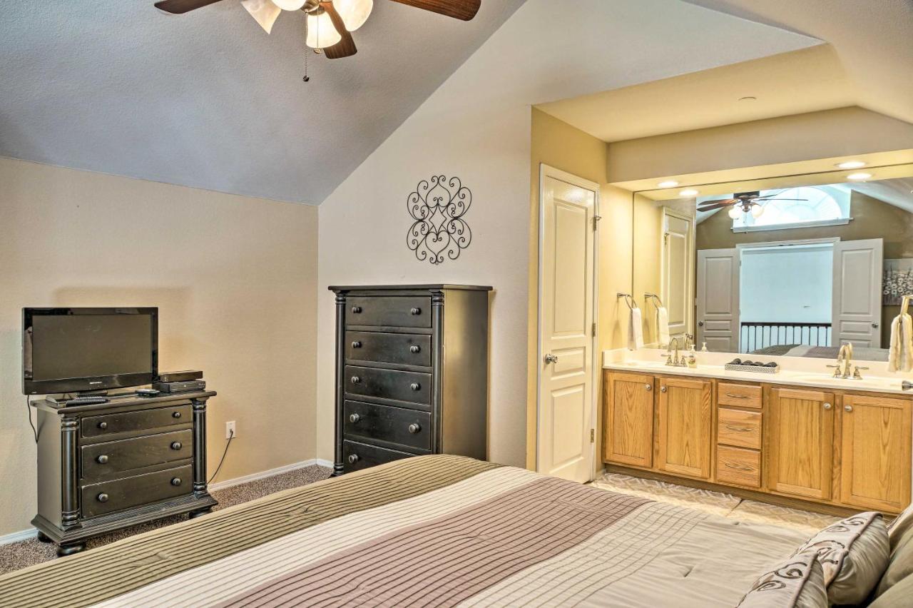 Apartment Family With Pool Access, Near Table Rock Lake! *