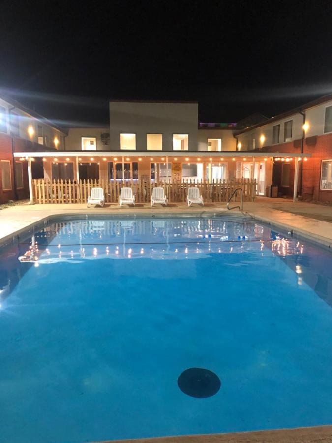 The Bransinn Entertainment District 2* Branson