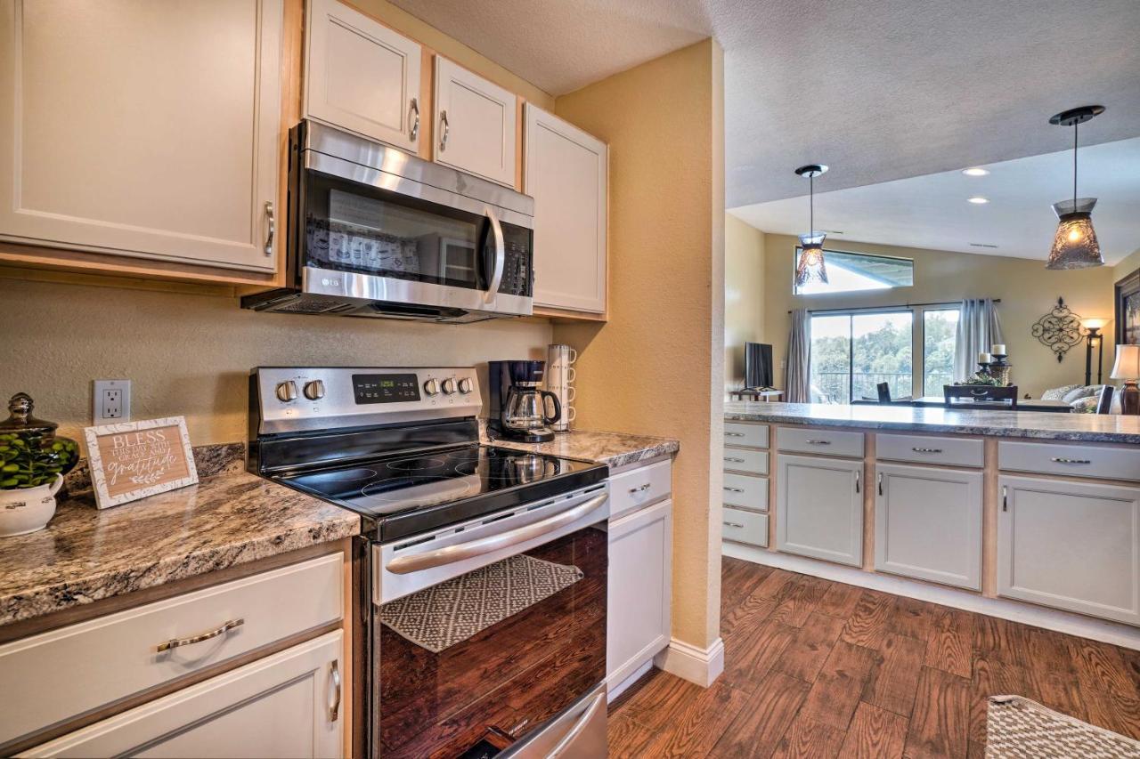 On Thousand Hills Golf Course! Apartment
